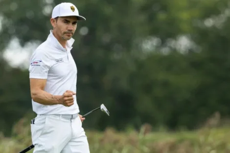 A photo of golfer Camilo Villegas